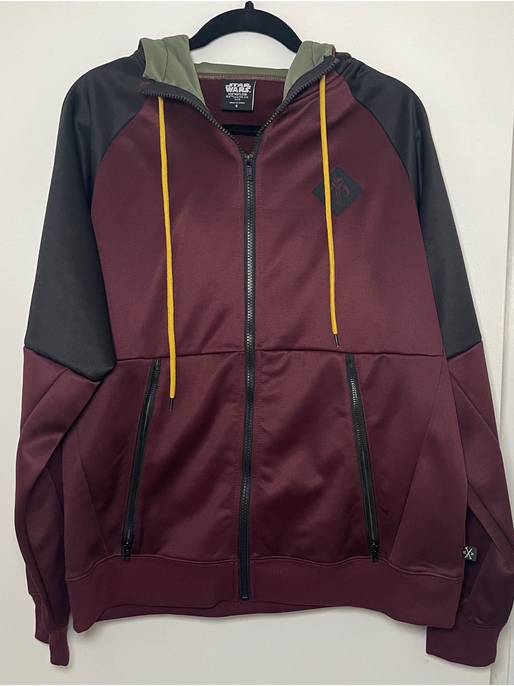 Heroes and Villains Boba Fett Mandalore Performance Hoodie